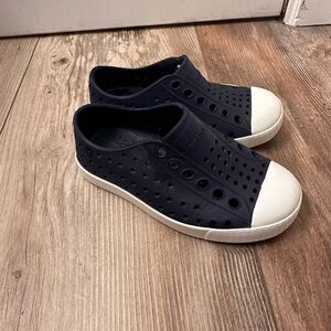 Natives Navy Blue C7